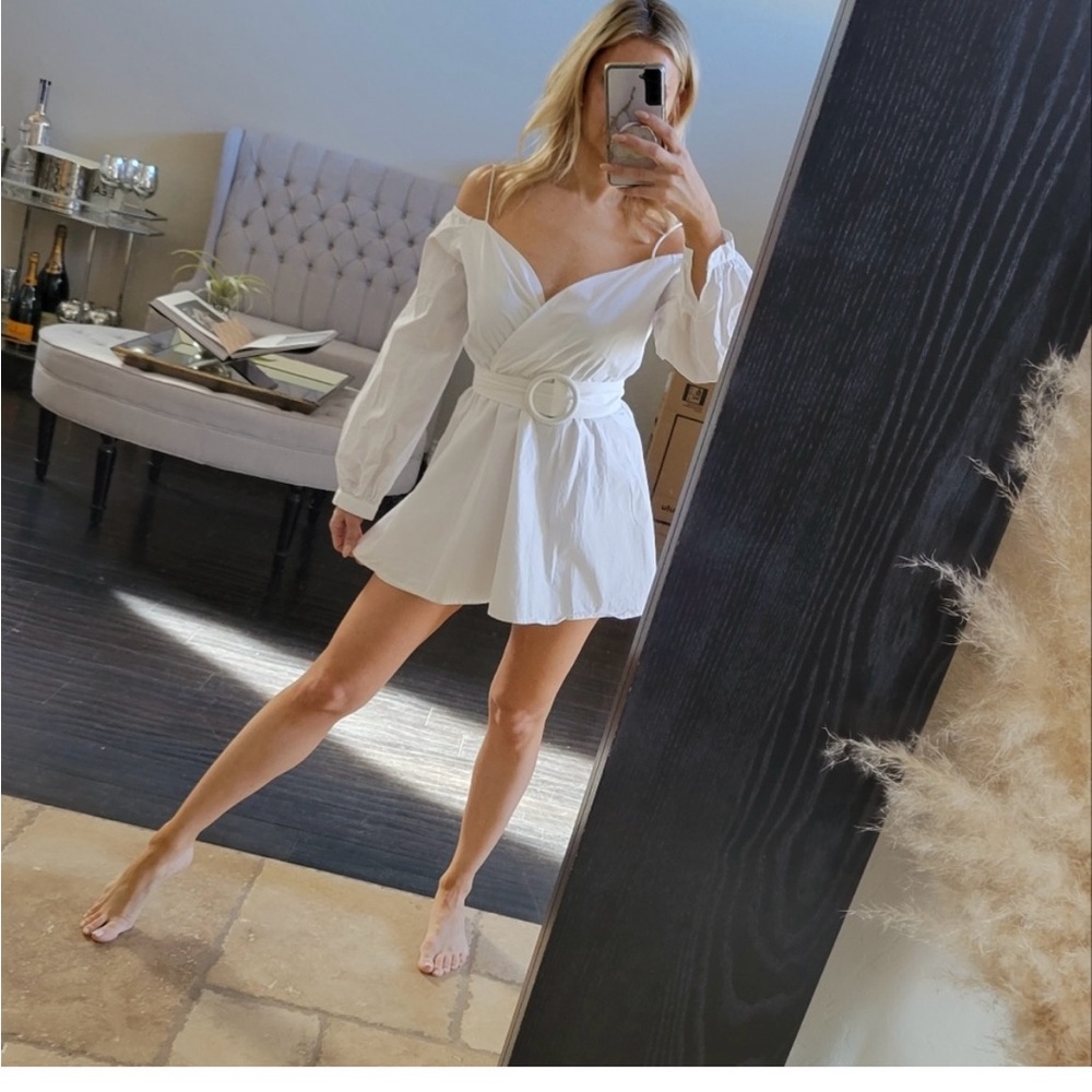 NWT Showdown White Cotton Dress